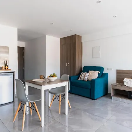 Cute And Ideal Holiday Home For Couples In Central Ayia Napa All Yours Appartamento